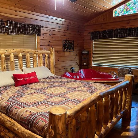 Beary Tale! Your Happily Ever After Starts Here! Sevierville Esterno foto