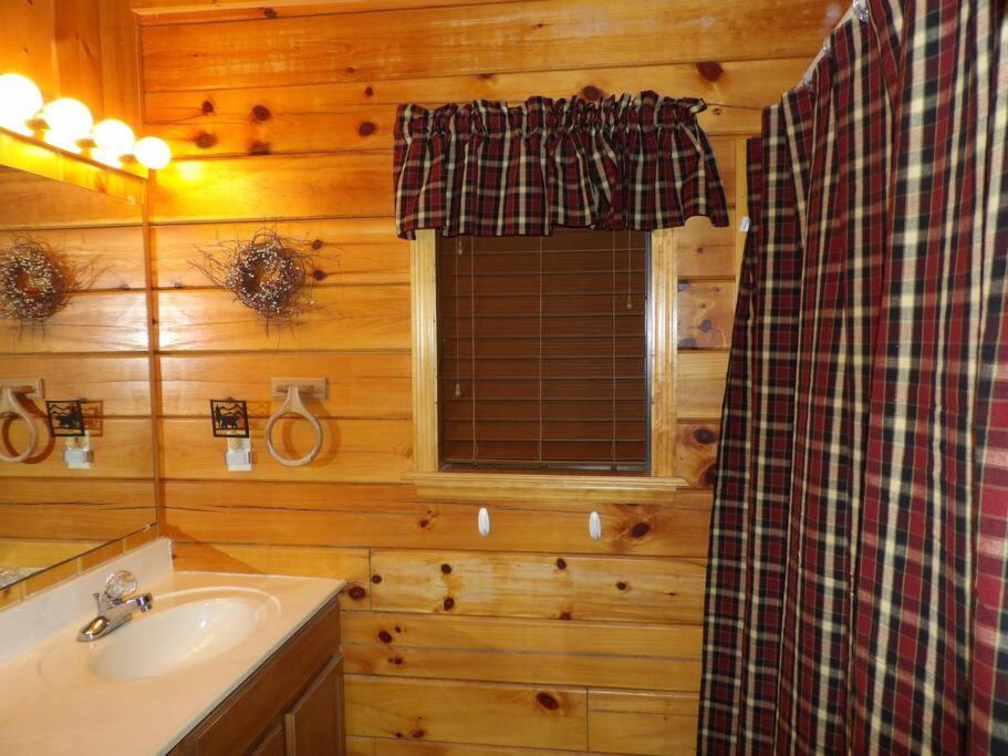 Beary Tale! Your Happily Ever After Starts Here! Sevierville Esterno foto