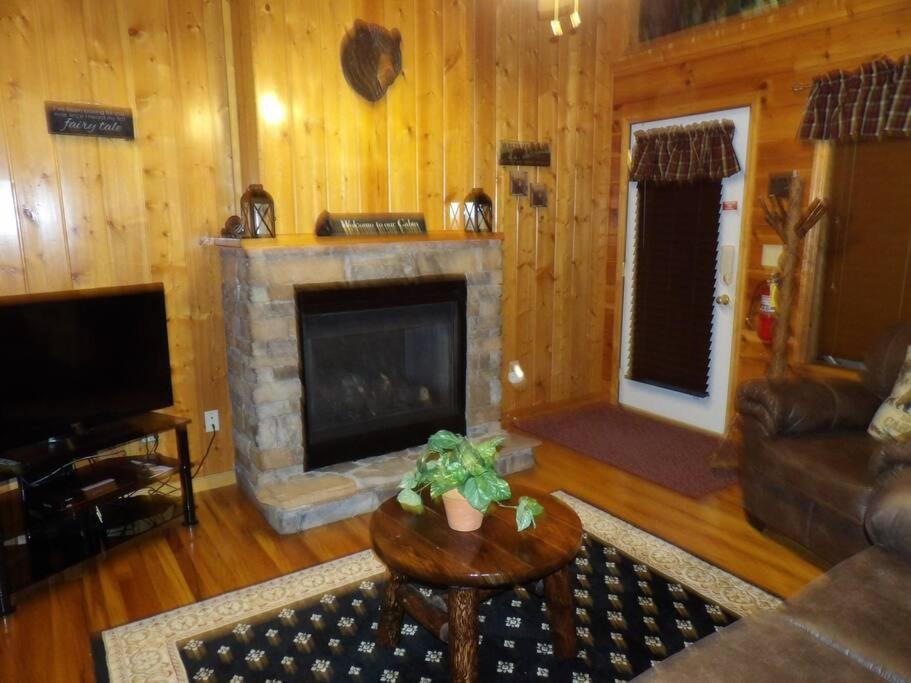 Beary Tale! Your Happily Ever After Starts Here! Sevierville Esterno foto