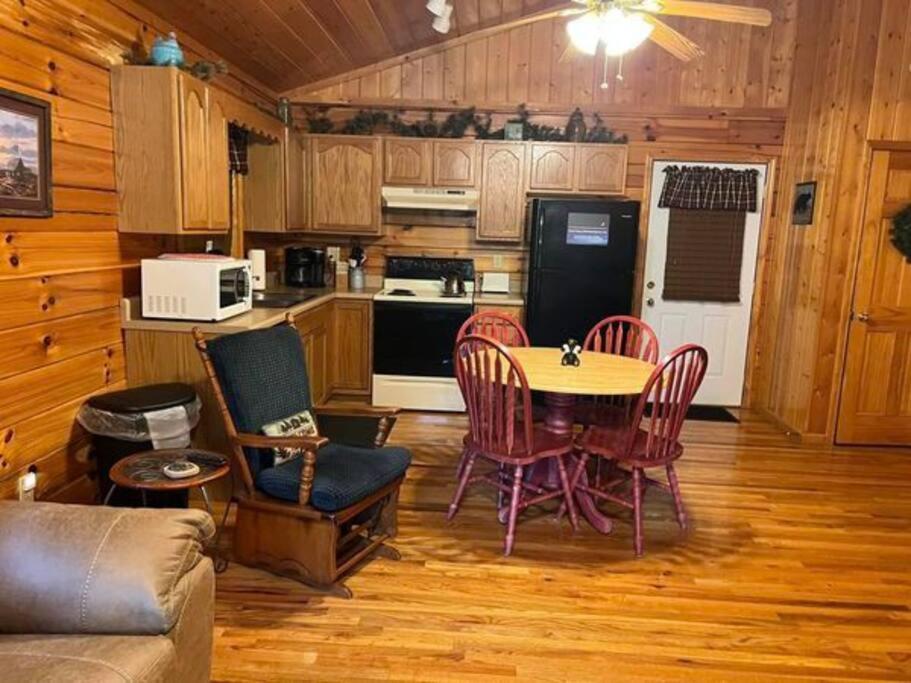 Beary Tale! Your Happily Ever After Starts Here! Sevierville Esterno foto